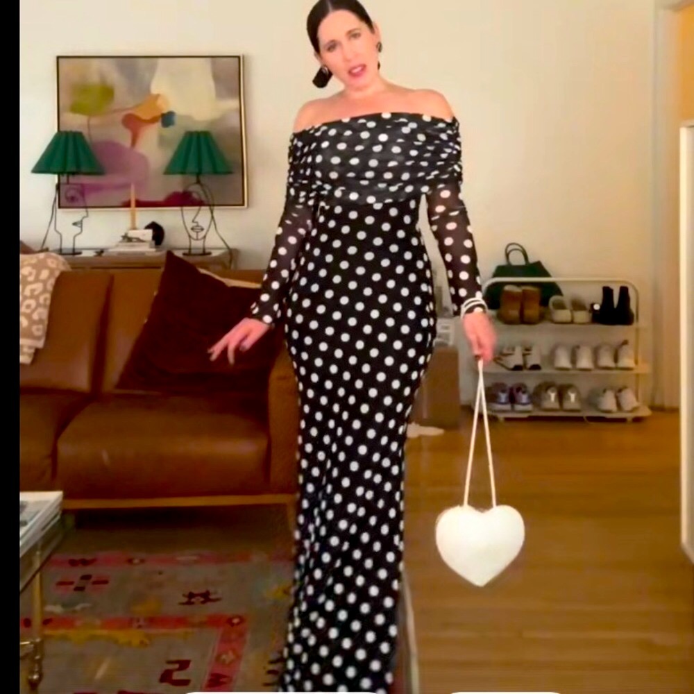 🎉Make a statement Off Shoulder Polka Dot Maxi Dress, perfect for any occ… - Picture 7 of 16